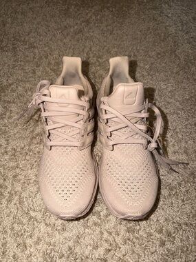 Adidas Ultra Boost New Size 6.5 in Men